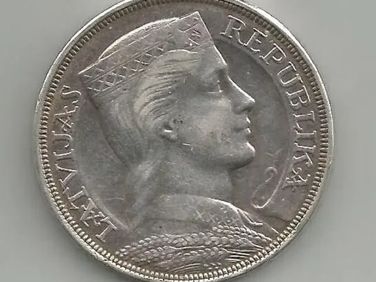 Billede 2 - Sølvmønt 5 lati