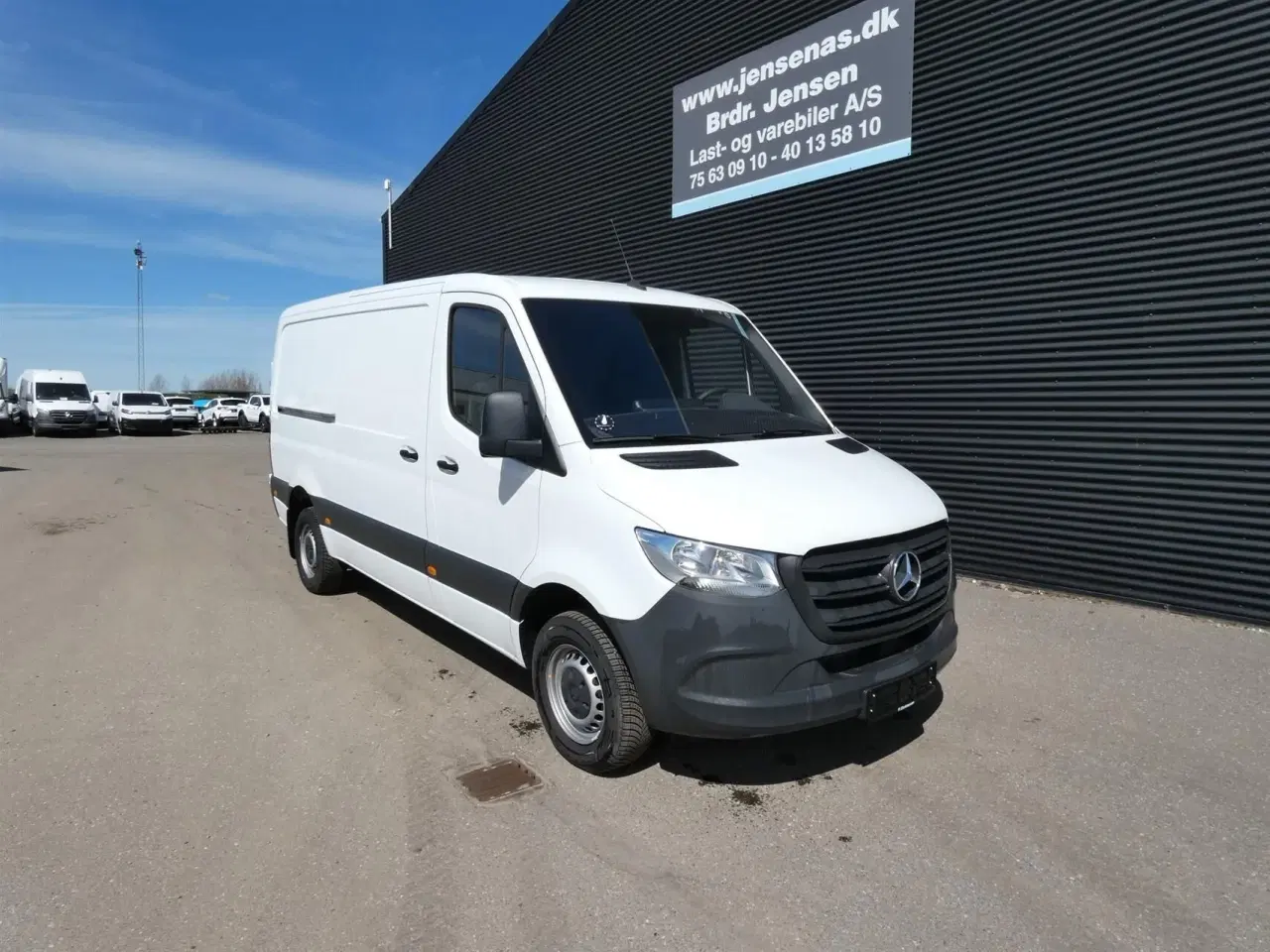 Billede 1 - Mercedes-Benz Sprinter 317 2,0 CDI A2 H2 RWD 9G-Tronic 170HK Van Aut.
