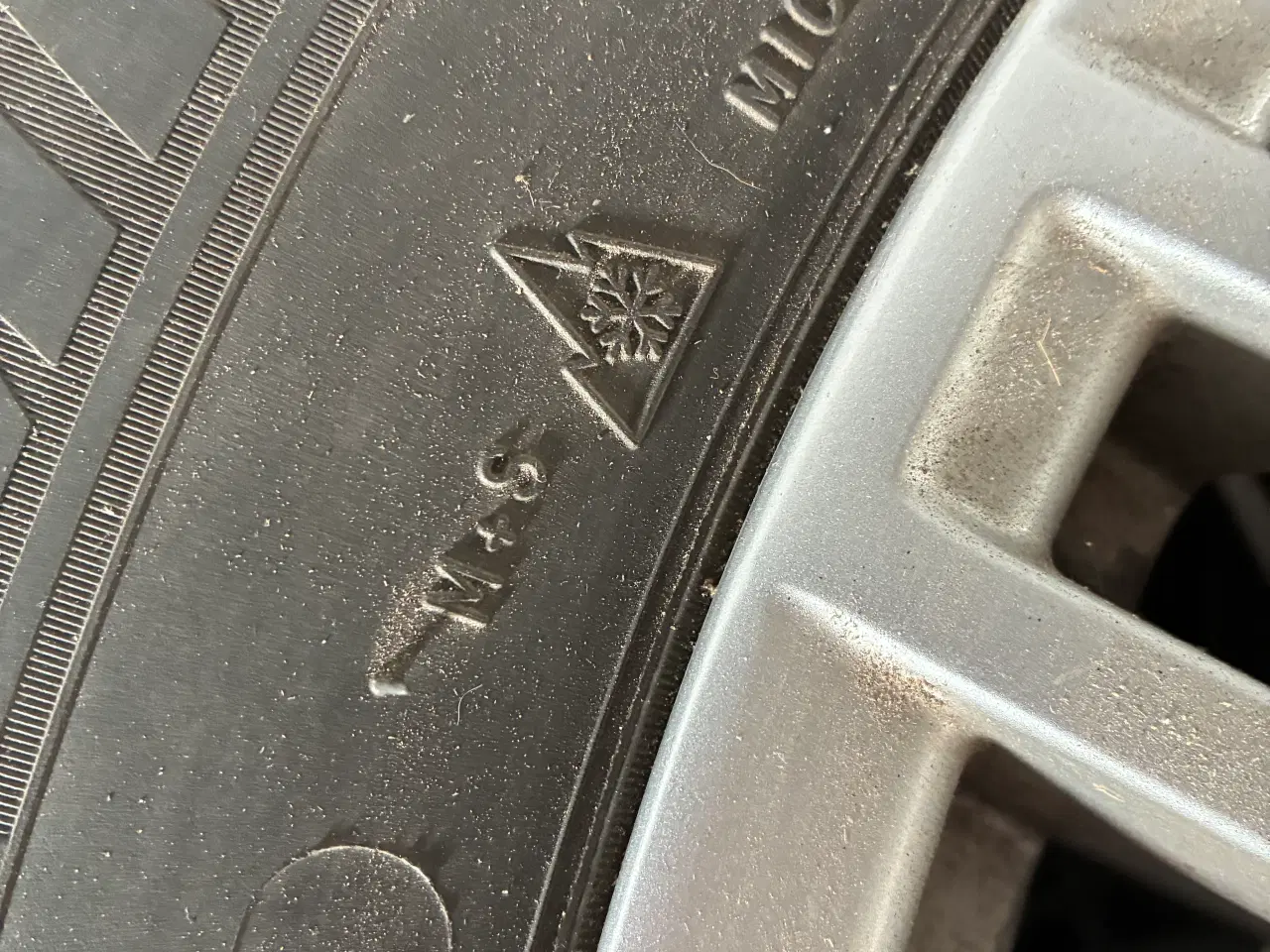 Billede 4 - 🔥 Vinterhjul med fælge – klar til sæsonen! 🔥