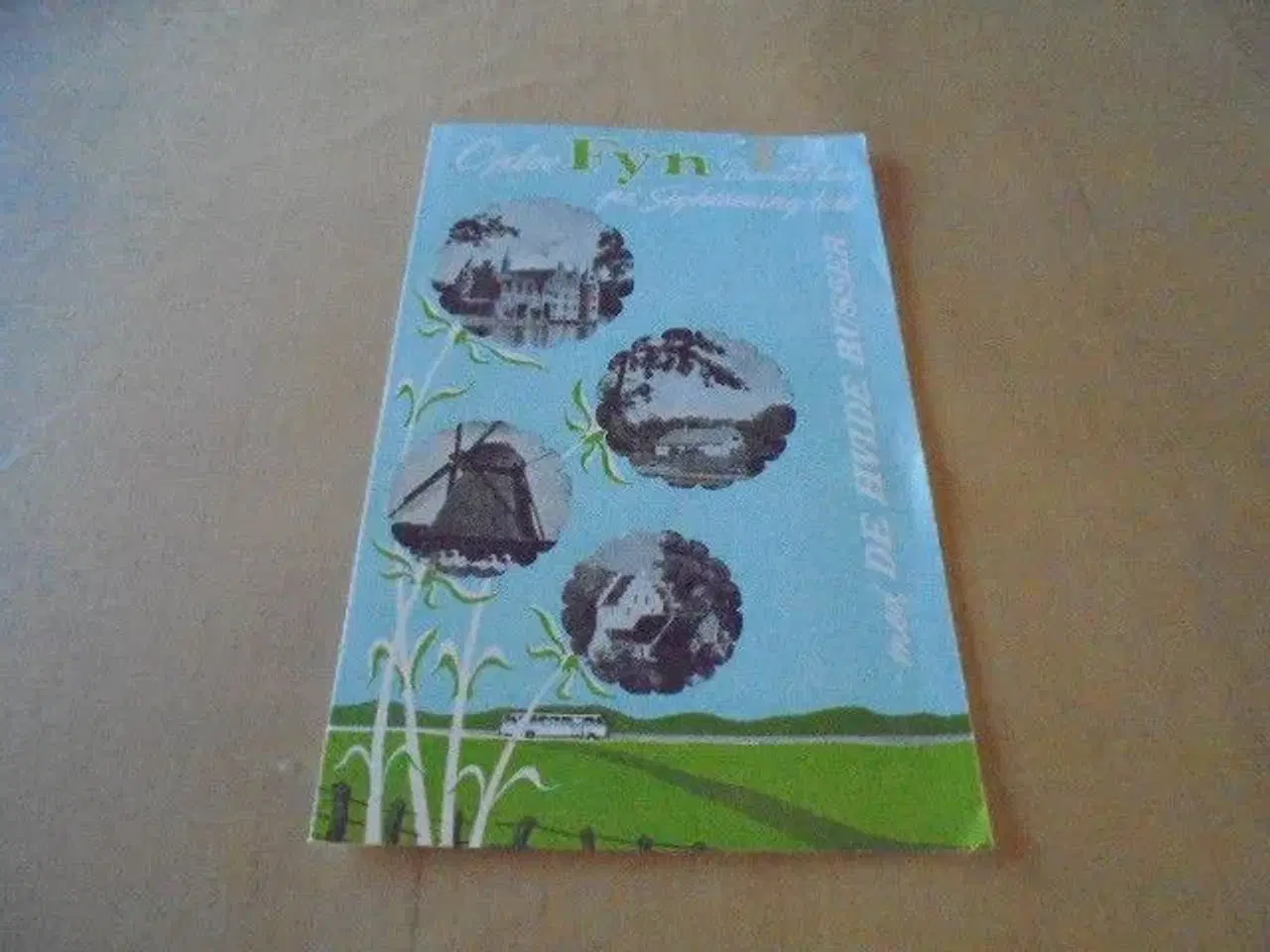 Billede 1 - Gammel brochure: Oplev Fyn ? Danmarks have  