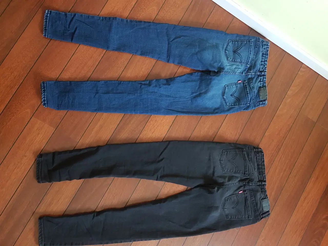 Billede 2 - Jeans bukser mærkevare levis str :152/12 år.