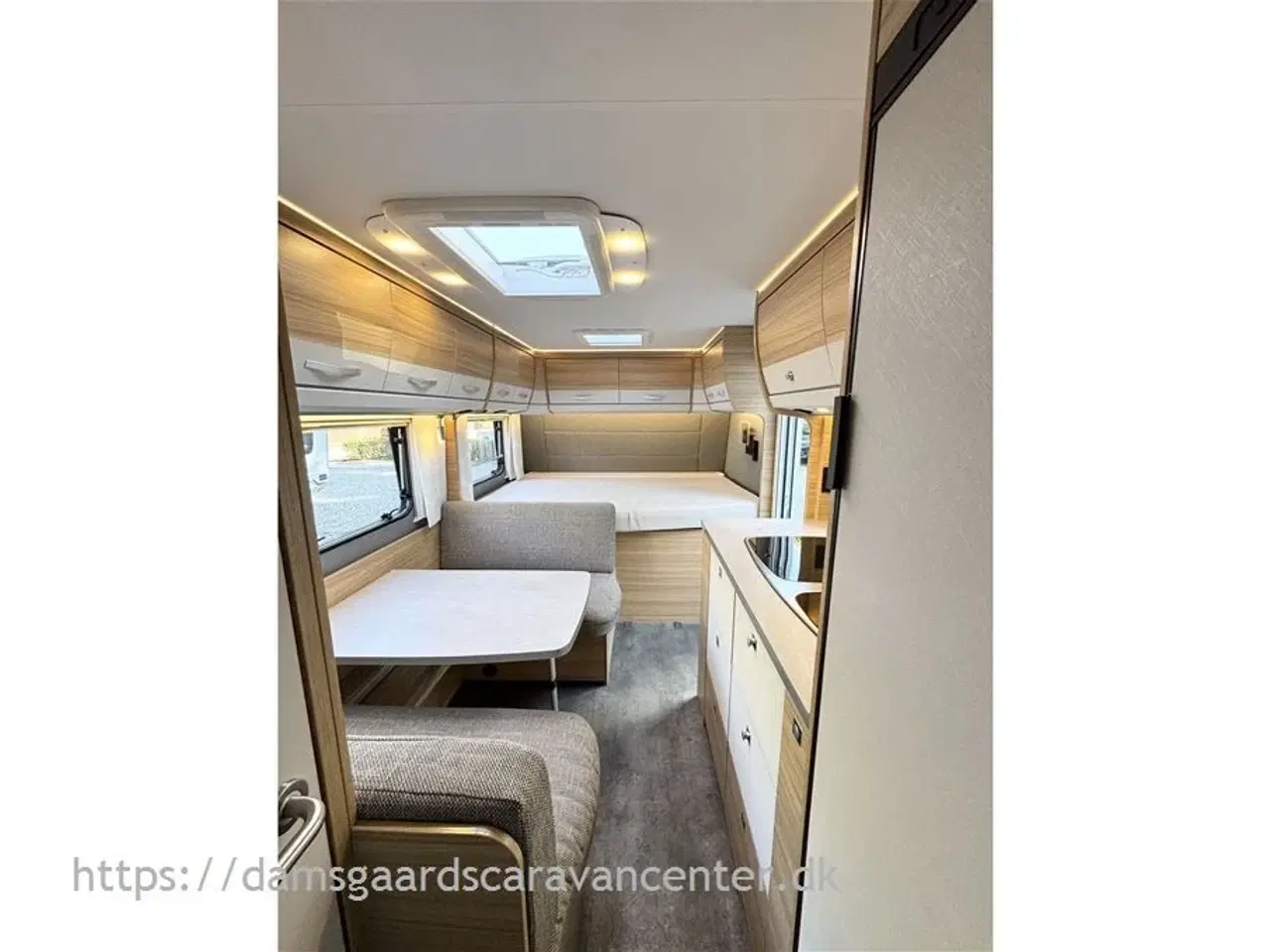 Billede 13 - 2022 - Dethleffs Camper 500 QSK D-Line Dobbeltseng-Køjer-Gulvtemp.-Mover-Telt