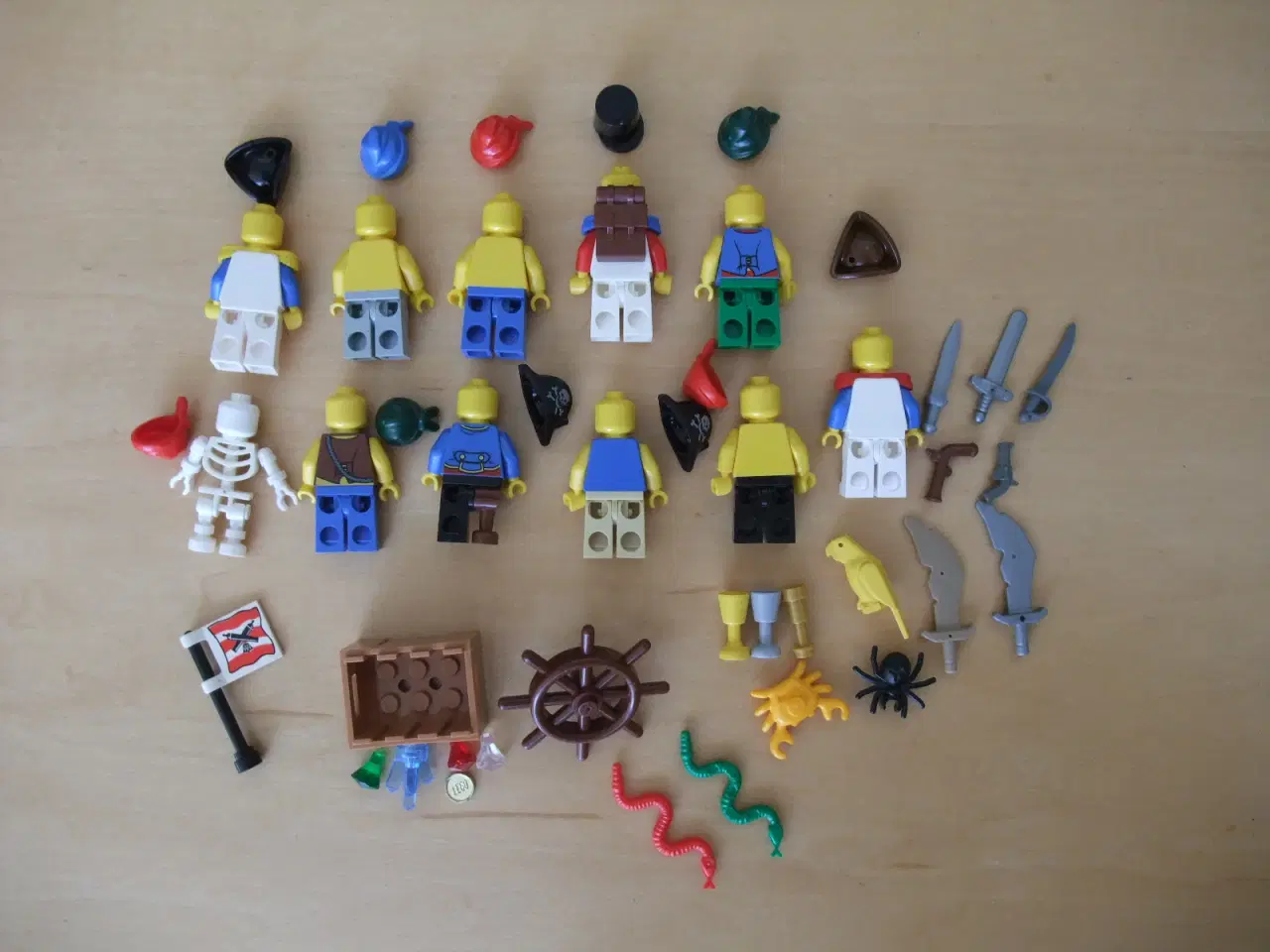 Billede 5 - Lego Pirates Figurer