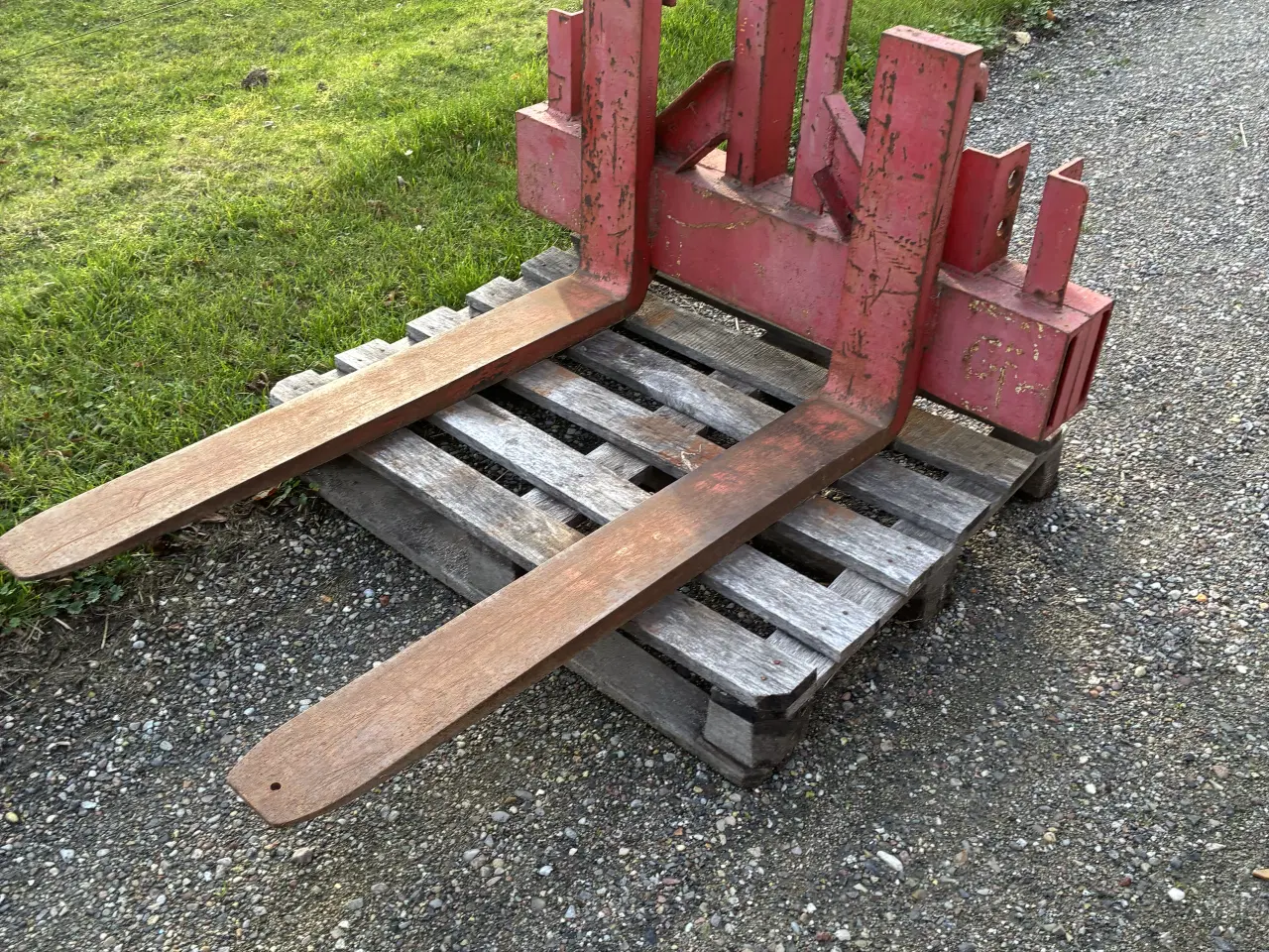 Billede 3 - Pallegafler til traktor