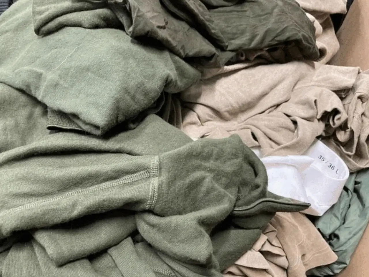 Billede 3 - Beklædning, blandet tøj.