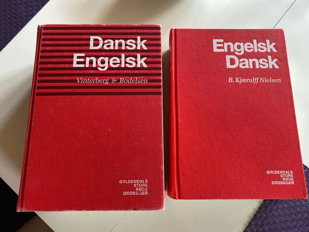 Billede 1 - Gyldendals STORE røde ordbøger