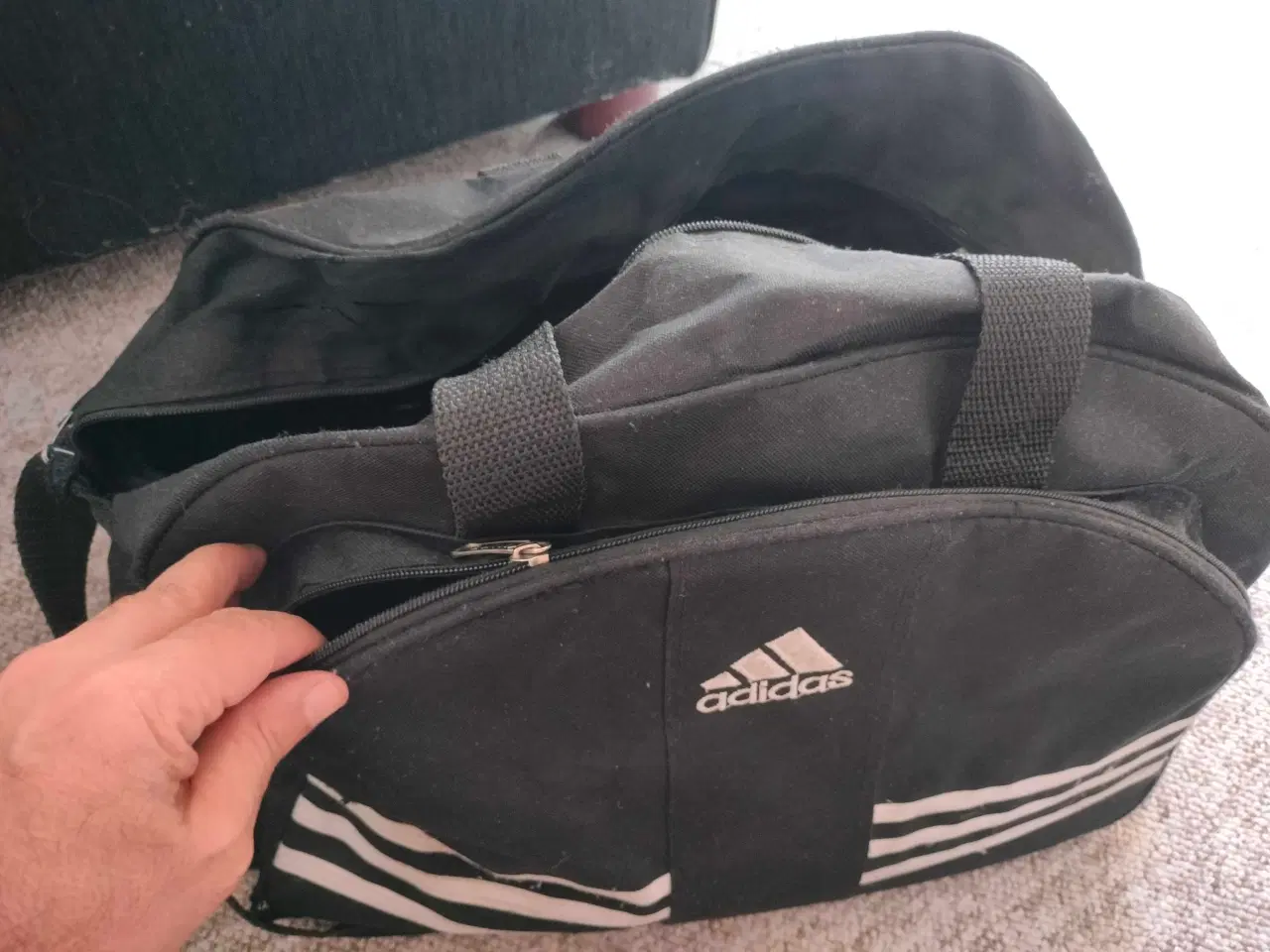 Billede 1 - Adidas taske 