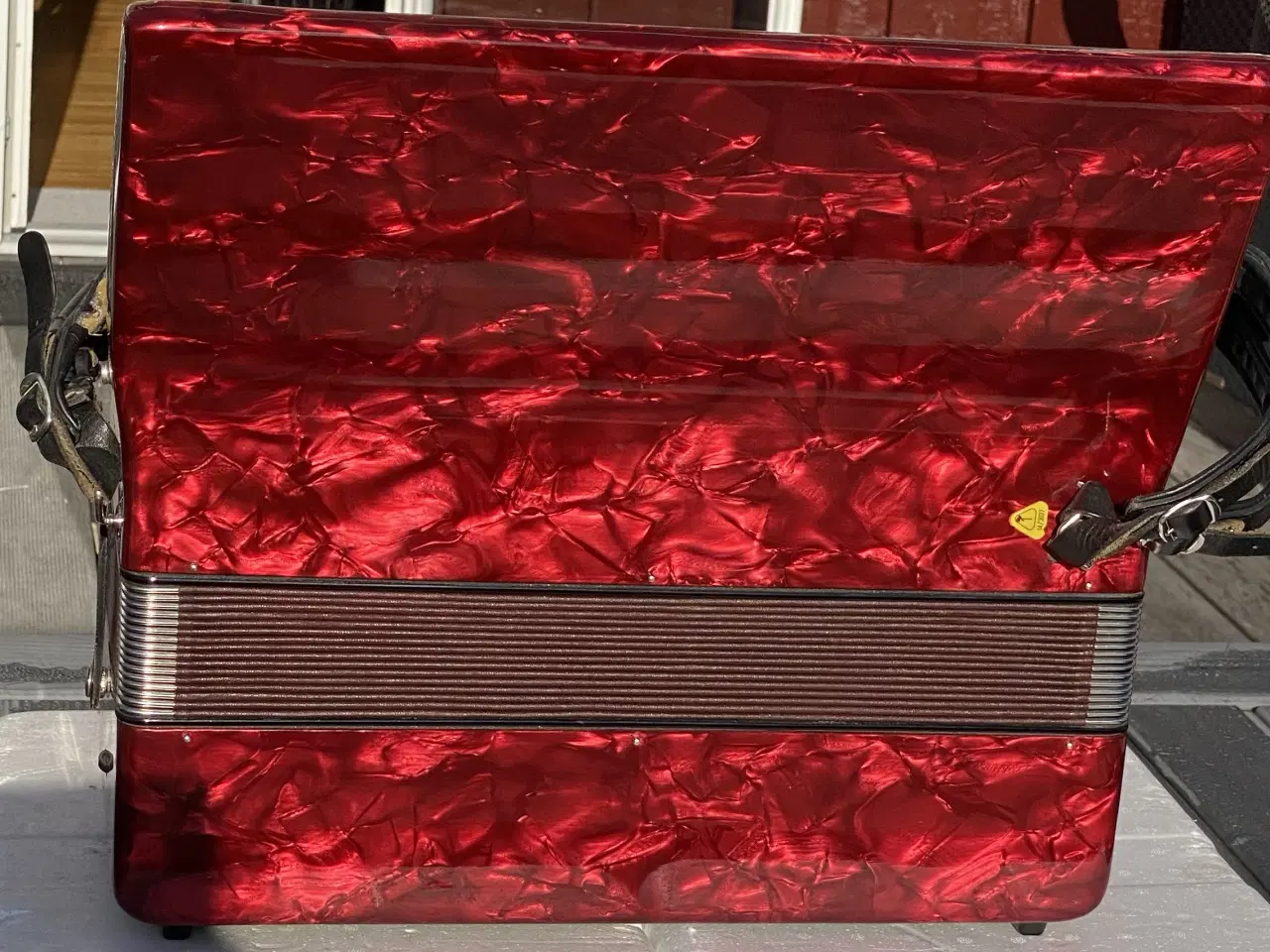 Billede 2 - Flot og velspillende Weltmeister harmonika sælges