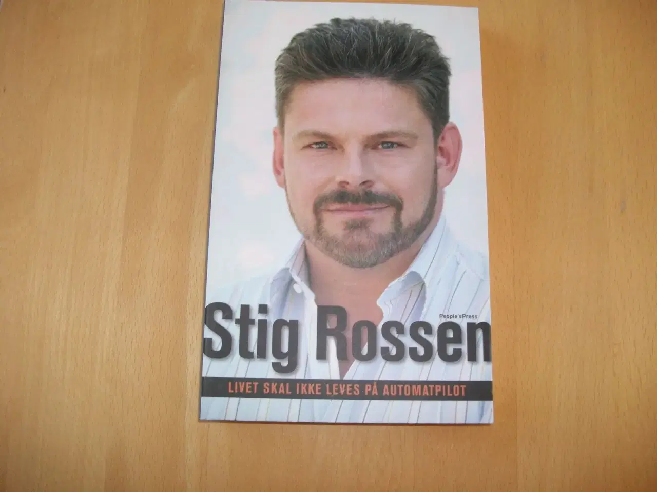 Billede 1 - Bog: Stig Rossen