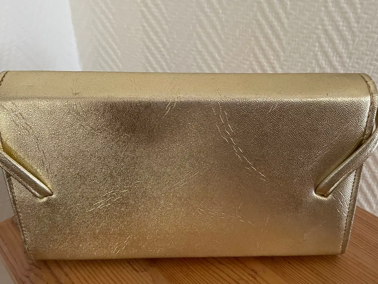 Billede 2 - Taske i guld 