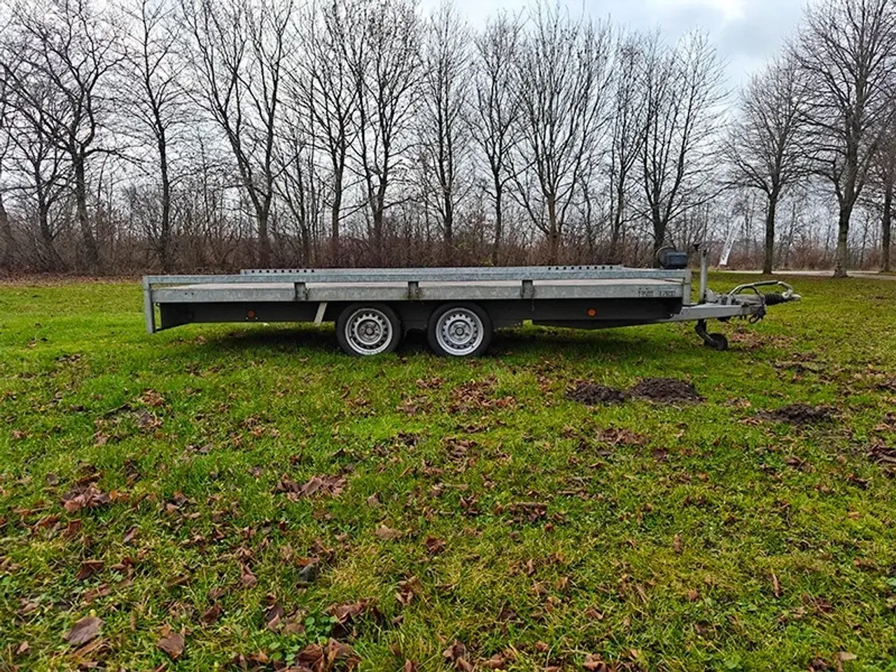 Billede 1 - Lej en Auto/maskintrailer
