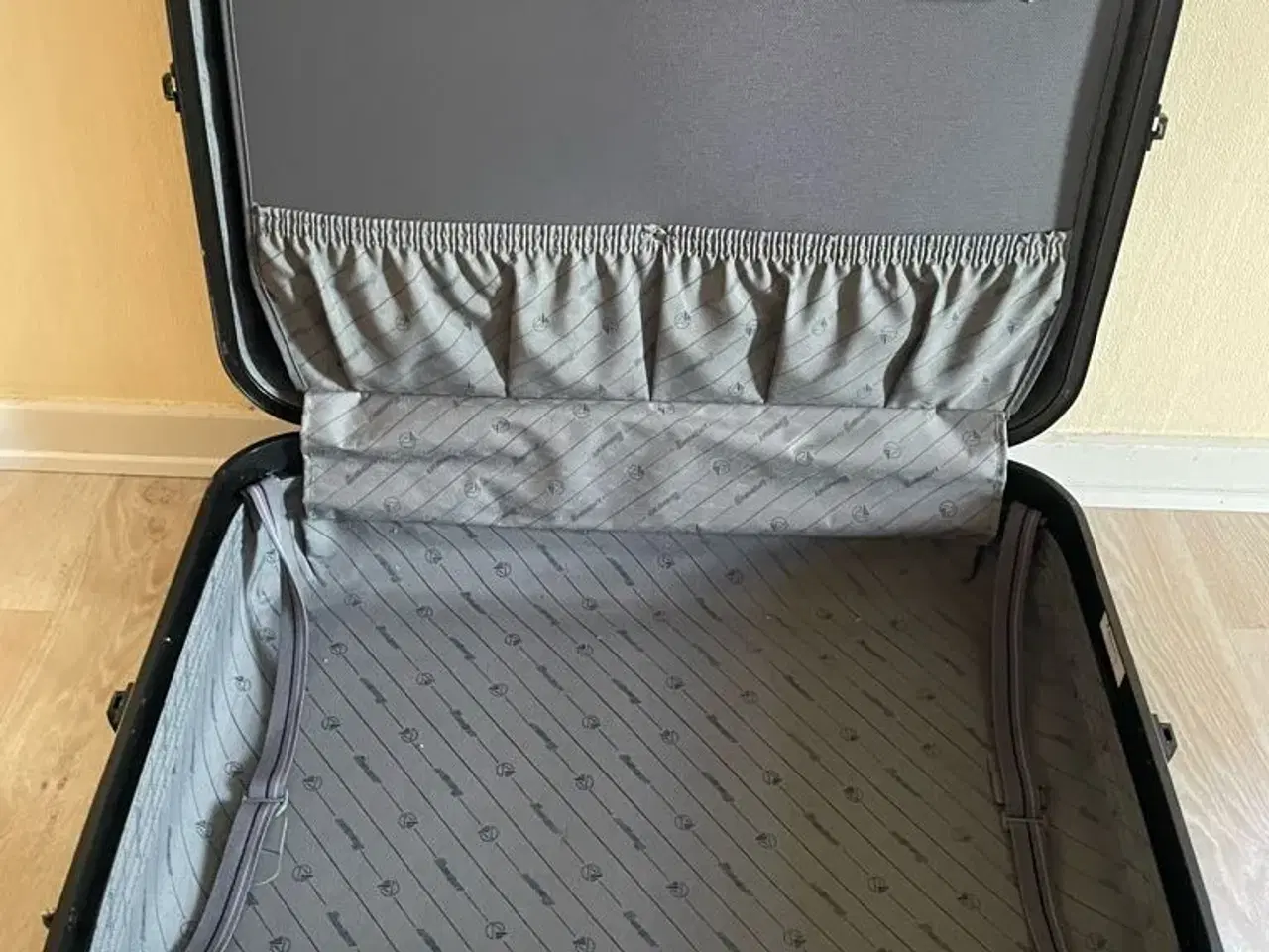 Billede 3 - Rejsekuffert