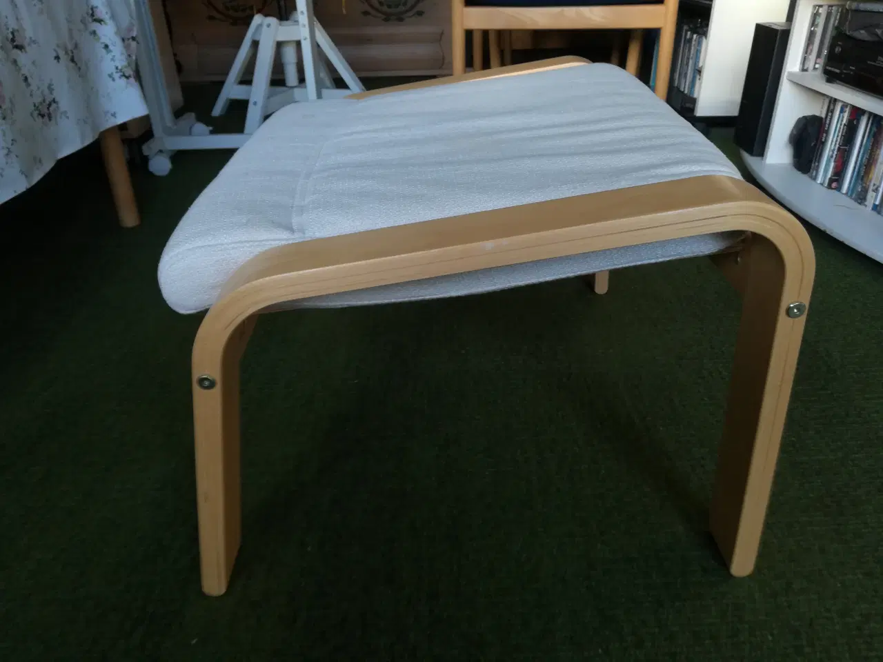 Billede 5 - Poäng taburet i birk fra Ikea