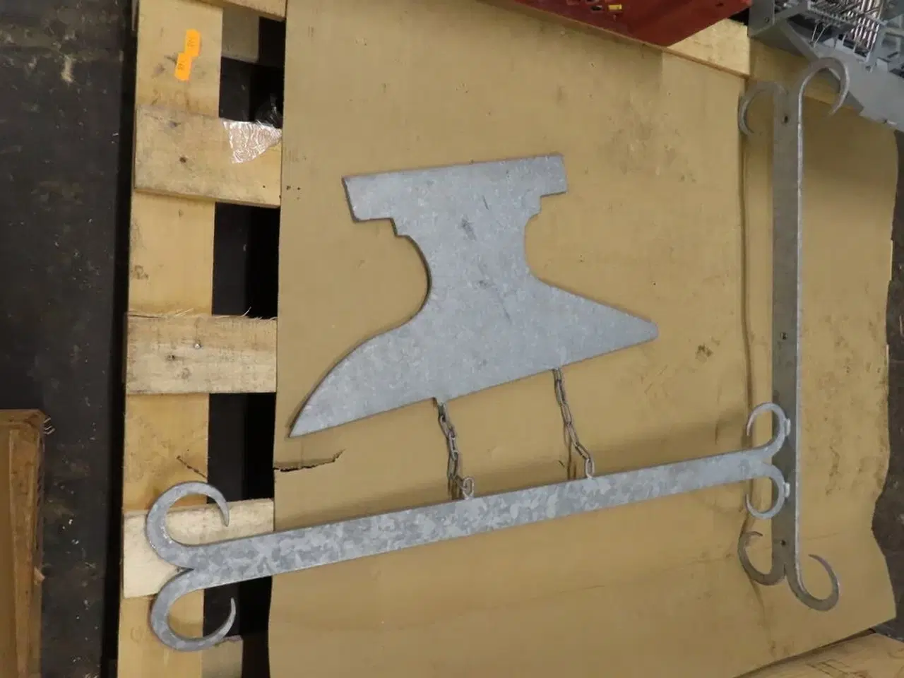 Billede 4 - Skilt med armbolt