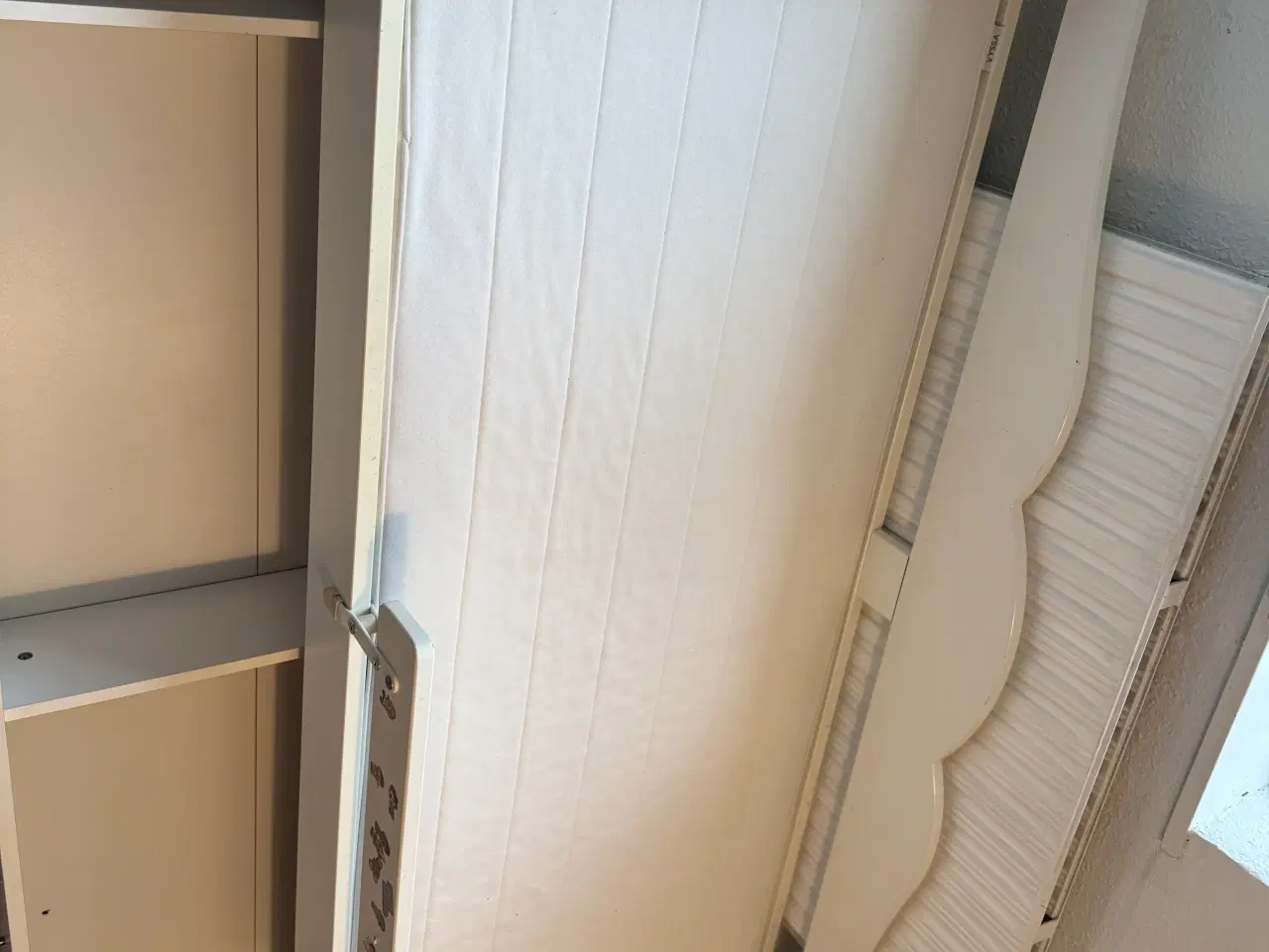 Billede 3 - Rigtig fin juniorseng