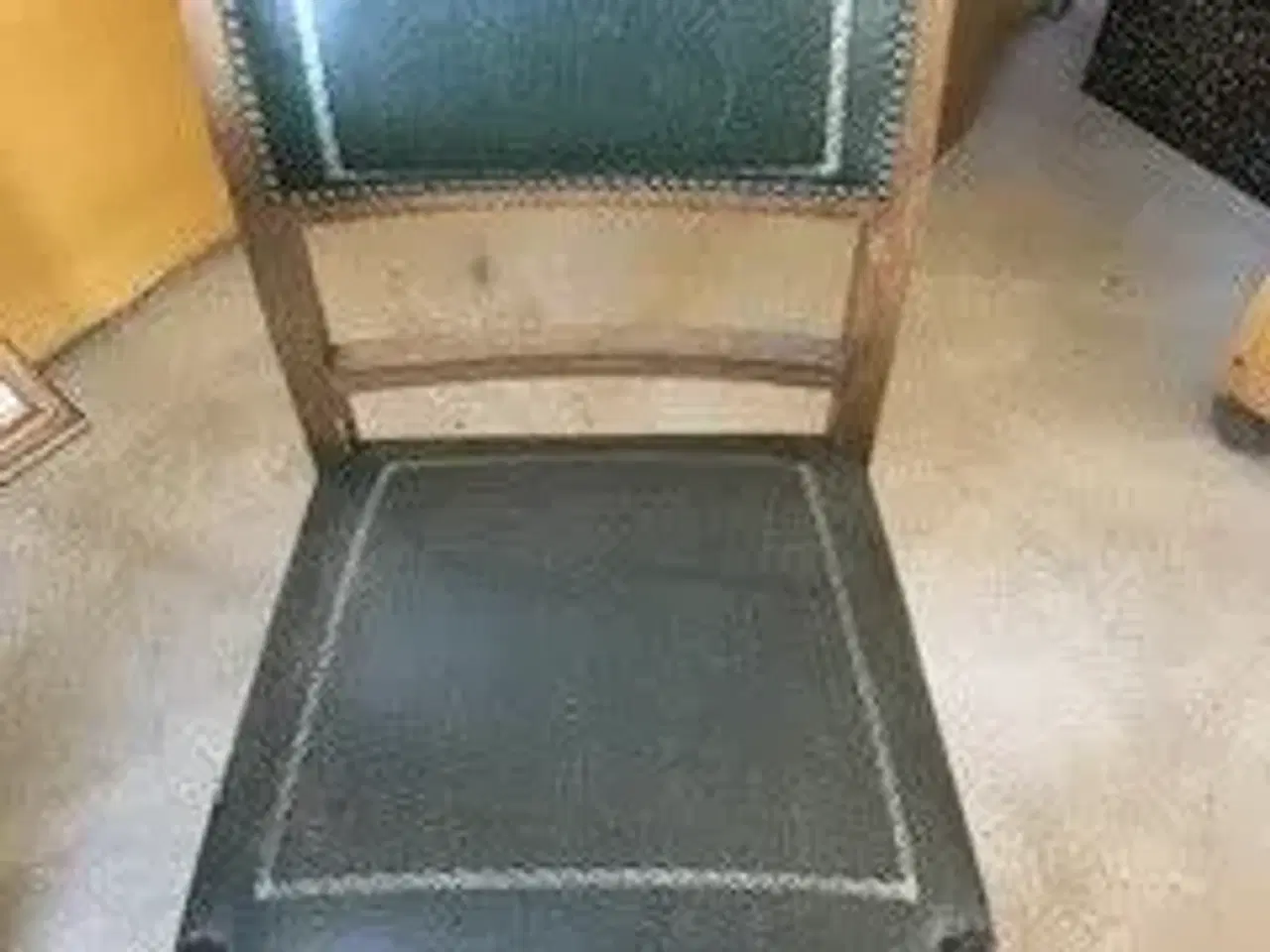 Billede 8 - Engelsk skrivebord med stole