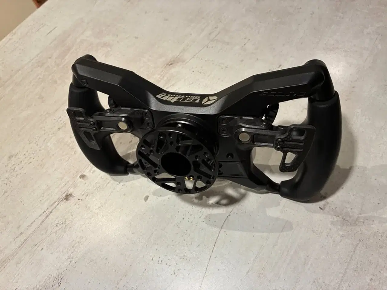 Billede 3 - Cube Controls F-Core – 2 paddles + HUB