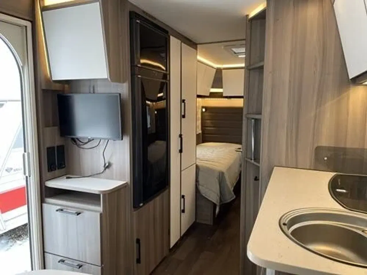 Billede 6 - Kabe Estate 560 GLE