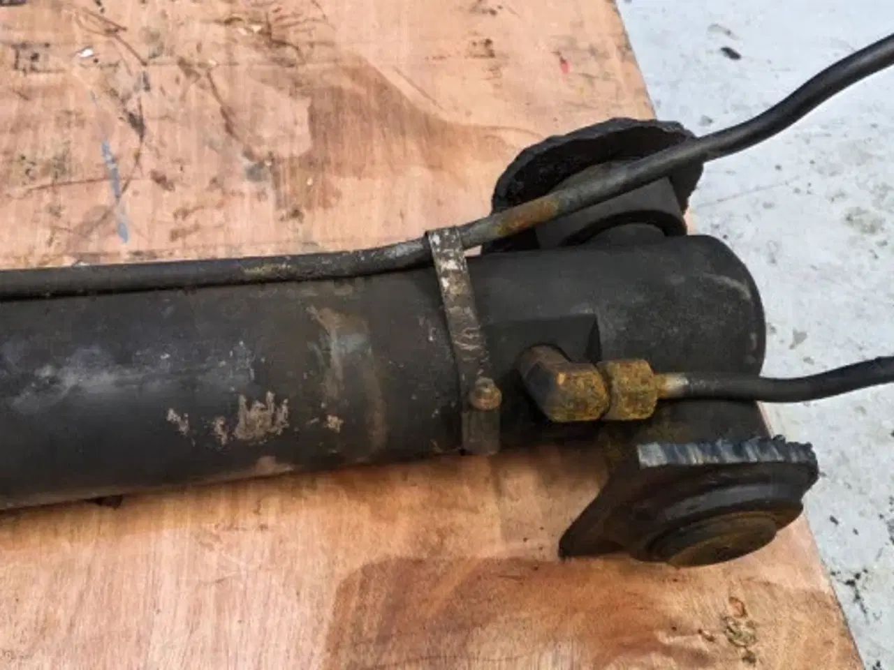 Billede 8 - New Holland LB110 Cylinder