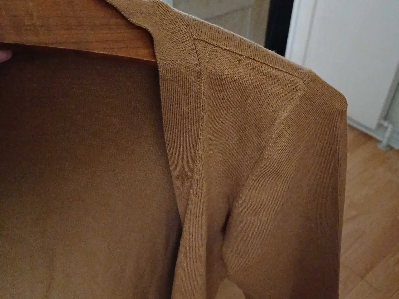 Billede 3 - Cardigan/4 stk strik