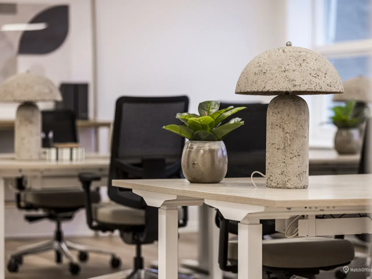 Billede 1 - Kontorlejemål på 673 m² med skøn placering