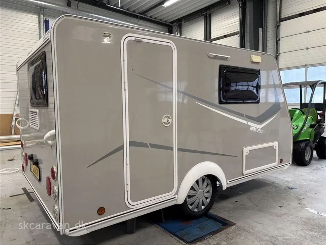 Billede 2 - 2022 - SILVER Mini Freestyle 290   Står som ny