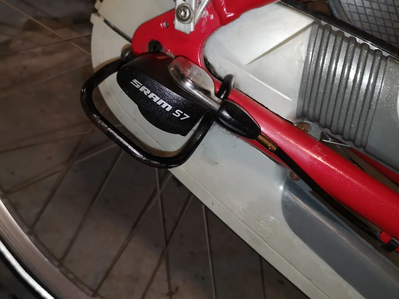 Billede 7 - Kildemoes Rød 28"  48cm   7 gear..Løs 1 nøgle.. ny