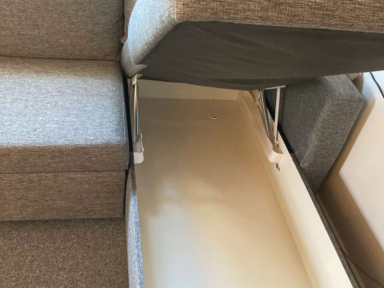 Billede 2 - Sovesofa med Chaiselong 