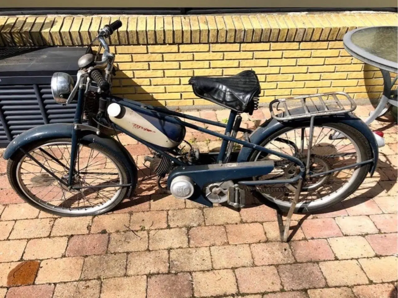 Billede 1 - BFC stafette veteran knallert 