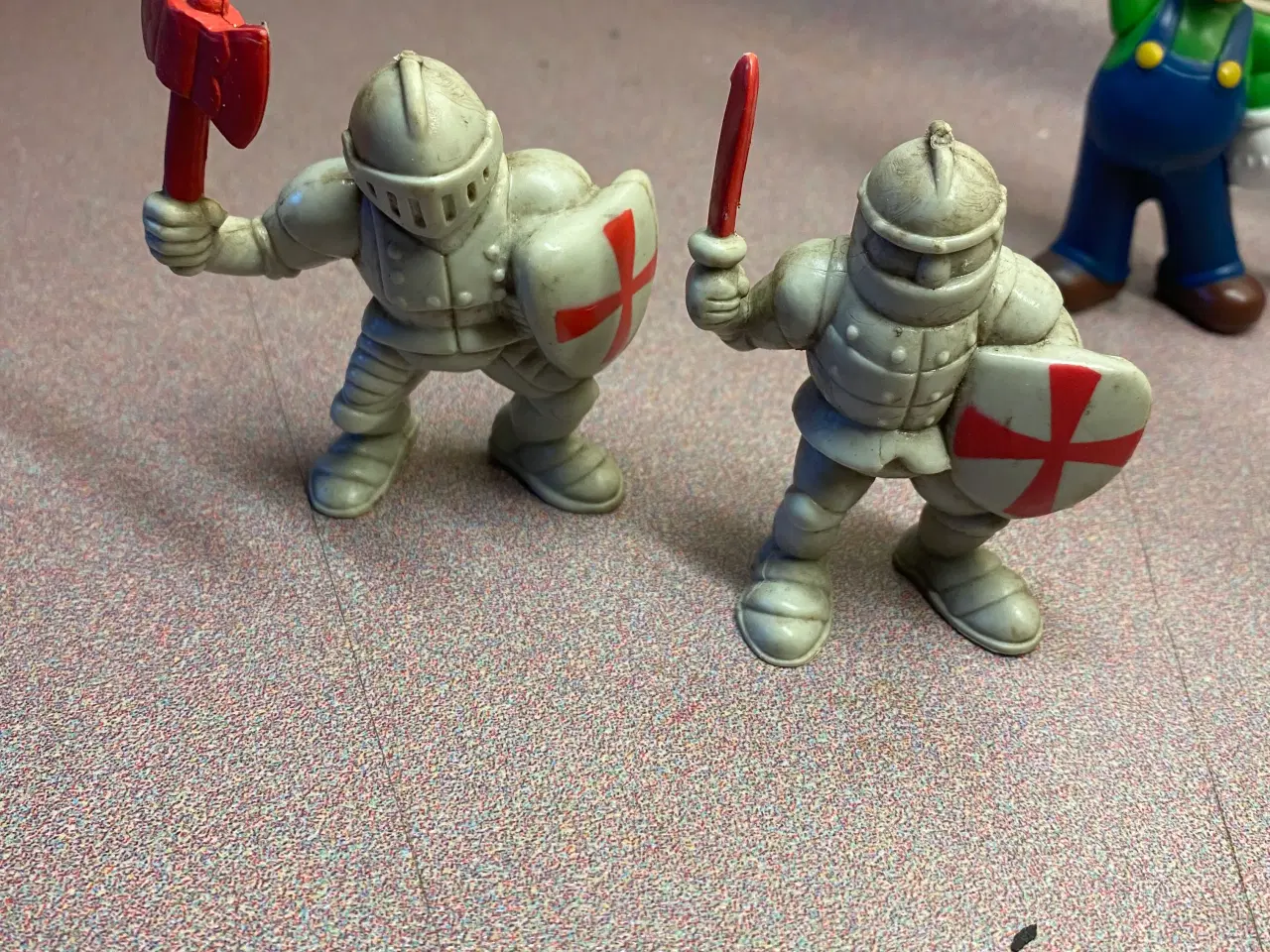 Billede 5 - Diverse figurer fra 2008/09. Sælges. 