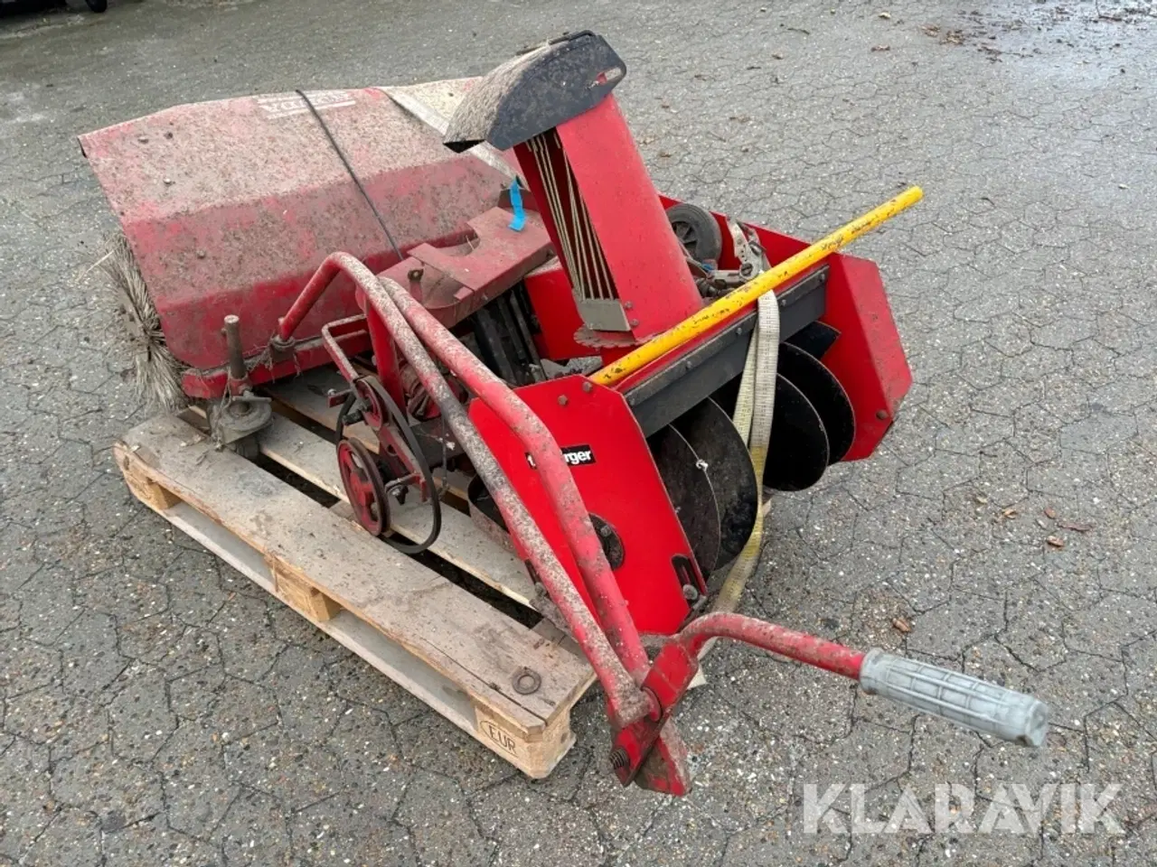 Billede 2 - Fejemaskine og sneslynge