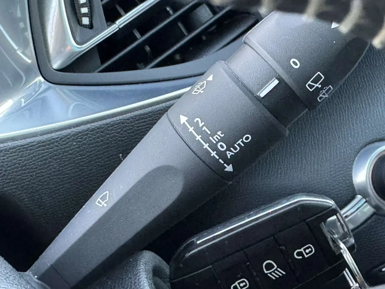Billede 14 - Peugeot 308 1,6 BlueHDi 120 Allure Sky SW