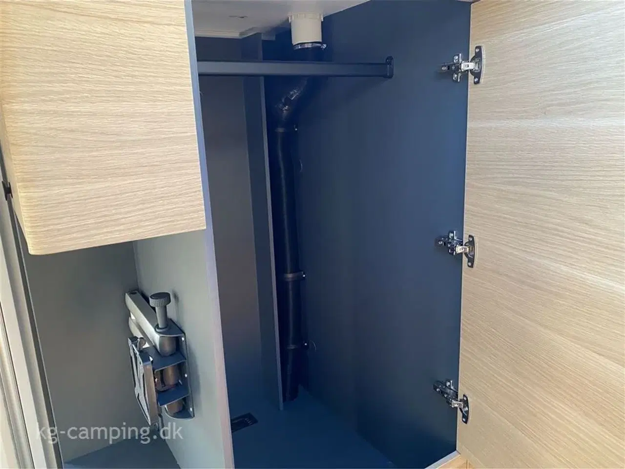 Billede 11 - 2026 - Adria Adora 613 UT   Eneste eksemplar i Danmark, stor udstyrspakke og stor rabat!