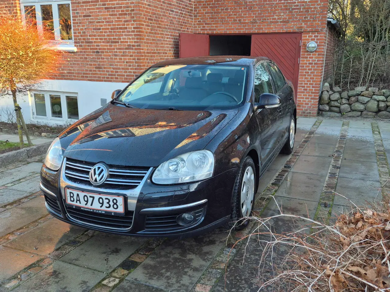 Billede 1 - VW Jetta årgang 2008 i god stand (175.000 km)