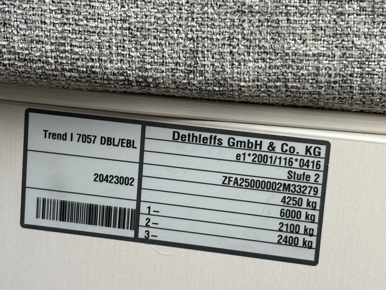 Billede 18 - Dethleffs I7057 EBL med face-to-face siddegruppe