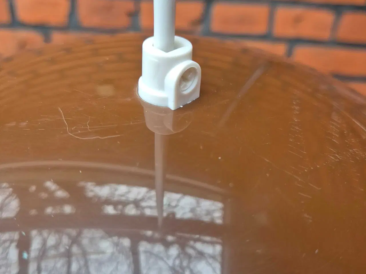 Billede 7 - Lækker chokoladebrun retrolampe i plast