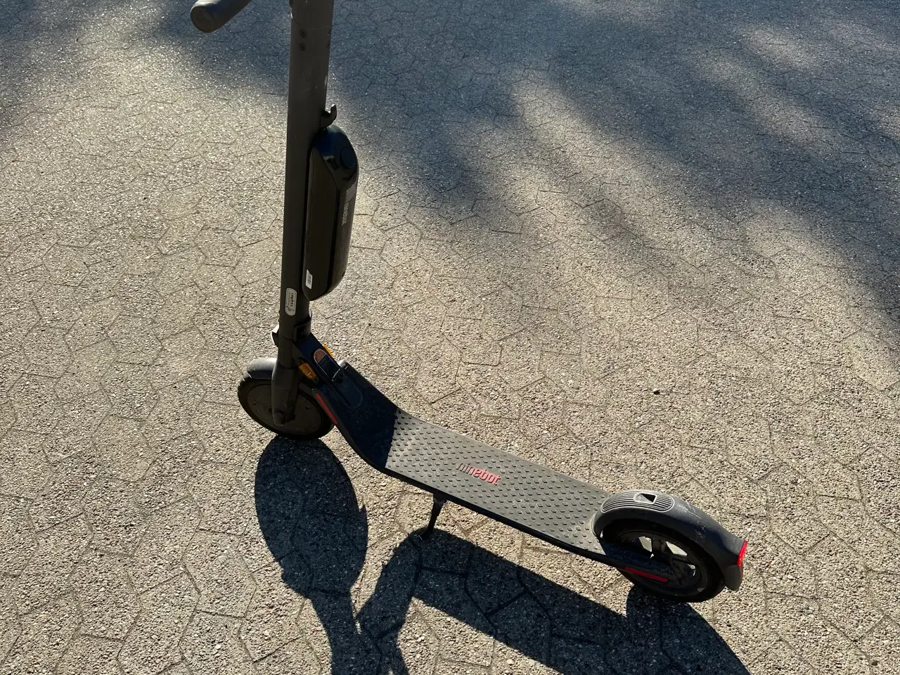 Billede 2 - Segway Ninebot KickScooter E22E