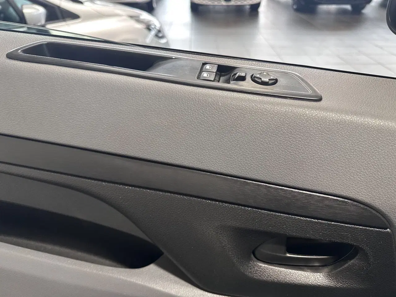 Billede 10 - Peugeot Expert 2,0 BlueHDi 177 L2 Ultimate EAT8 Van