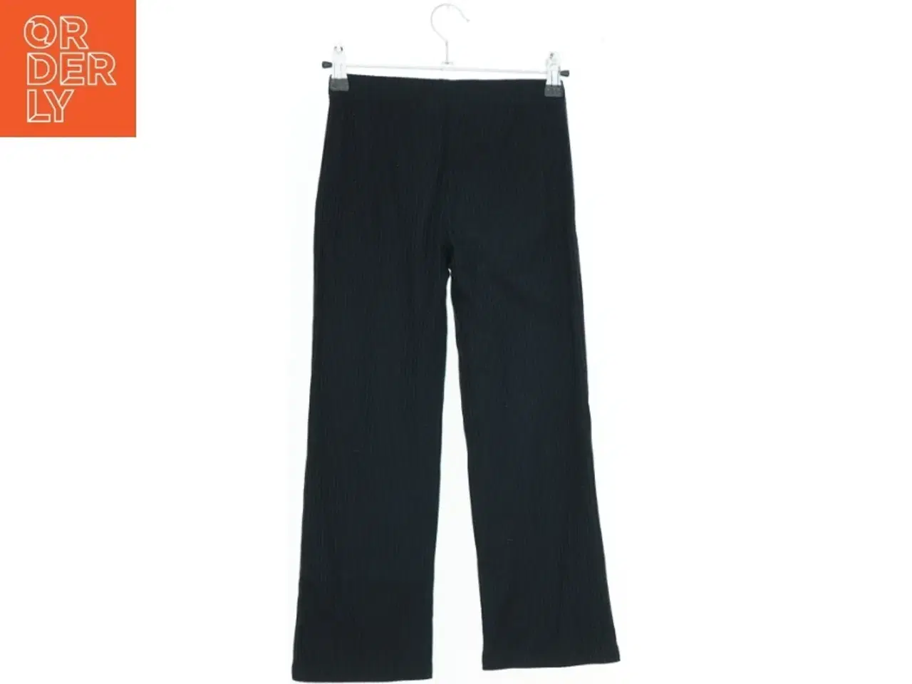 Billede 2 - Sorte bukser fra C (str. 128)