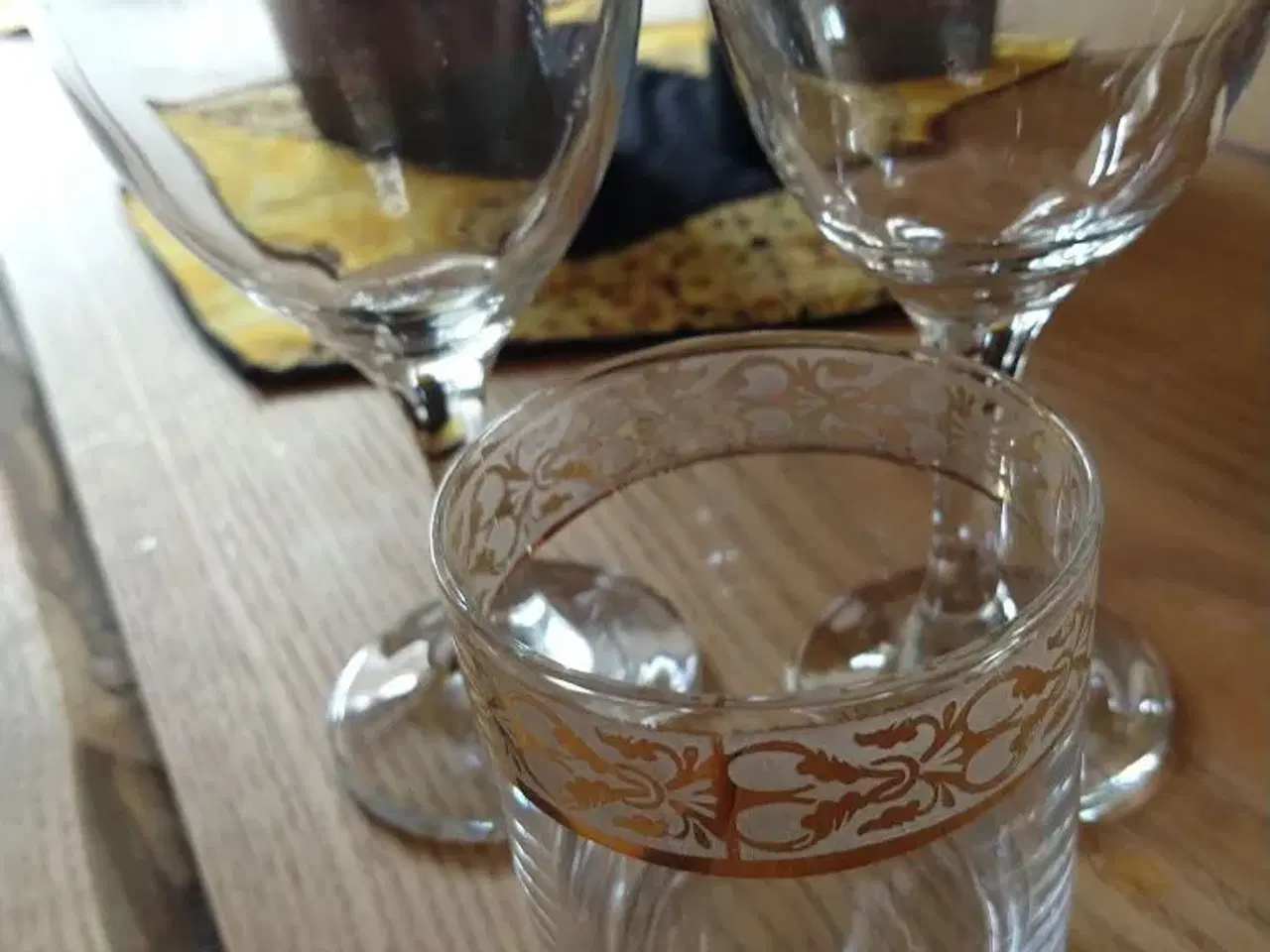Billede 4 - 15 glas med guldkant