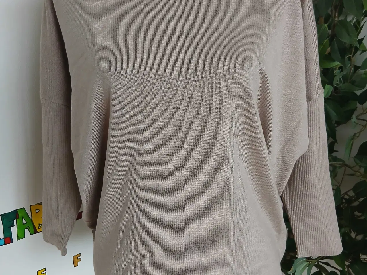 Billede 1 - Trøje. Saint Tropez. Medium/38