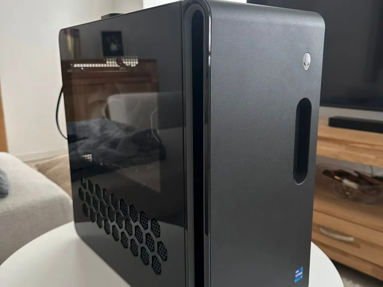Billede 2 - DELL - ALIENWARE AURORA R16 - 6 MONTHS OF USE ONLY
