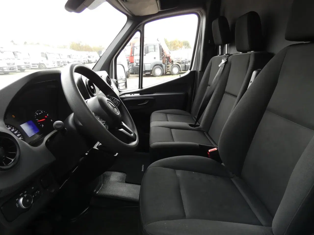 Billede 9 - Mercedes-Benz Sprinter 316 2,1 CDI A2 H2 RWD 163HK Van 6g