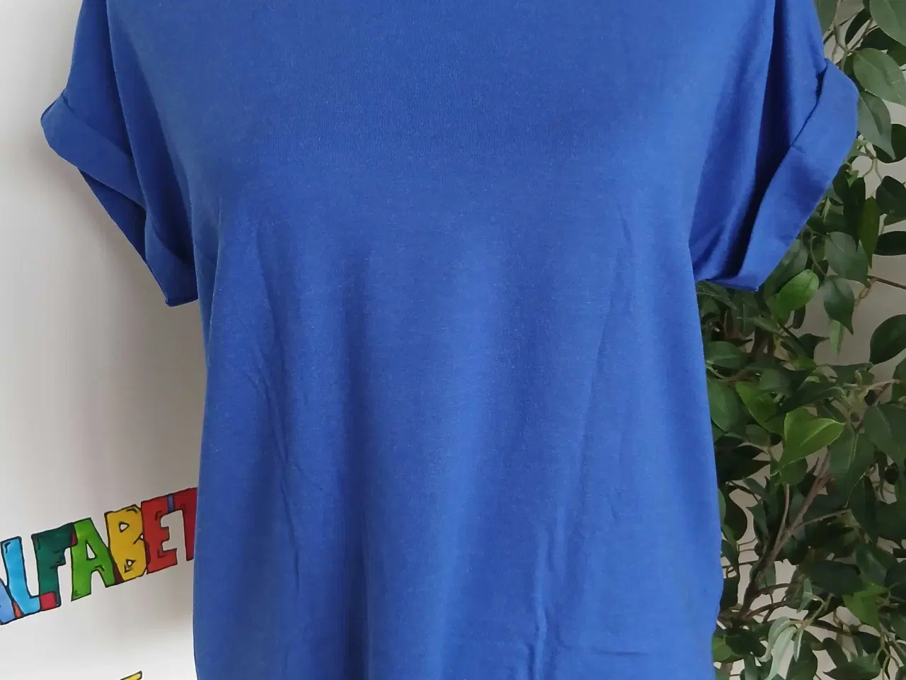 Billede 1 - Top. Only. Small/36