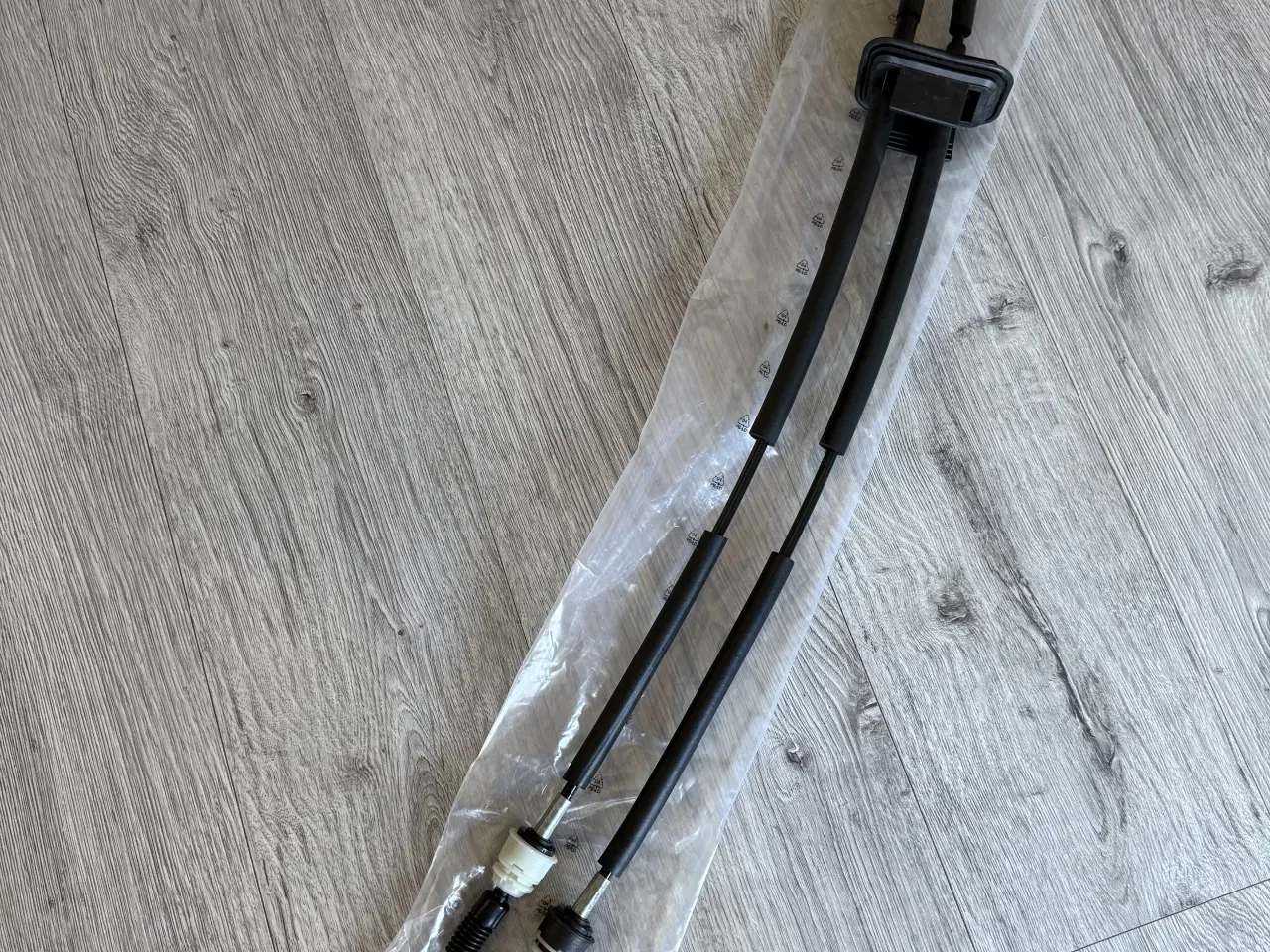 Billede 1 - Fiat 500 manuel gearskiftekabler, nyt.