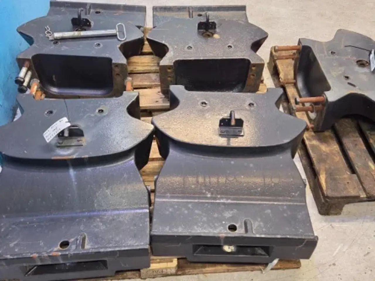 Billede 16 - Case Puma 185 Vægtholder 84232750 (5 Stk)