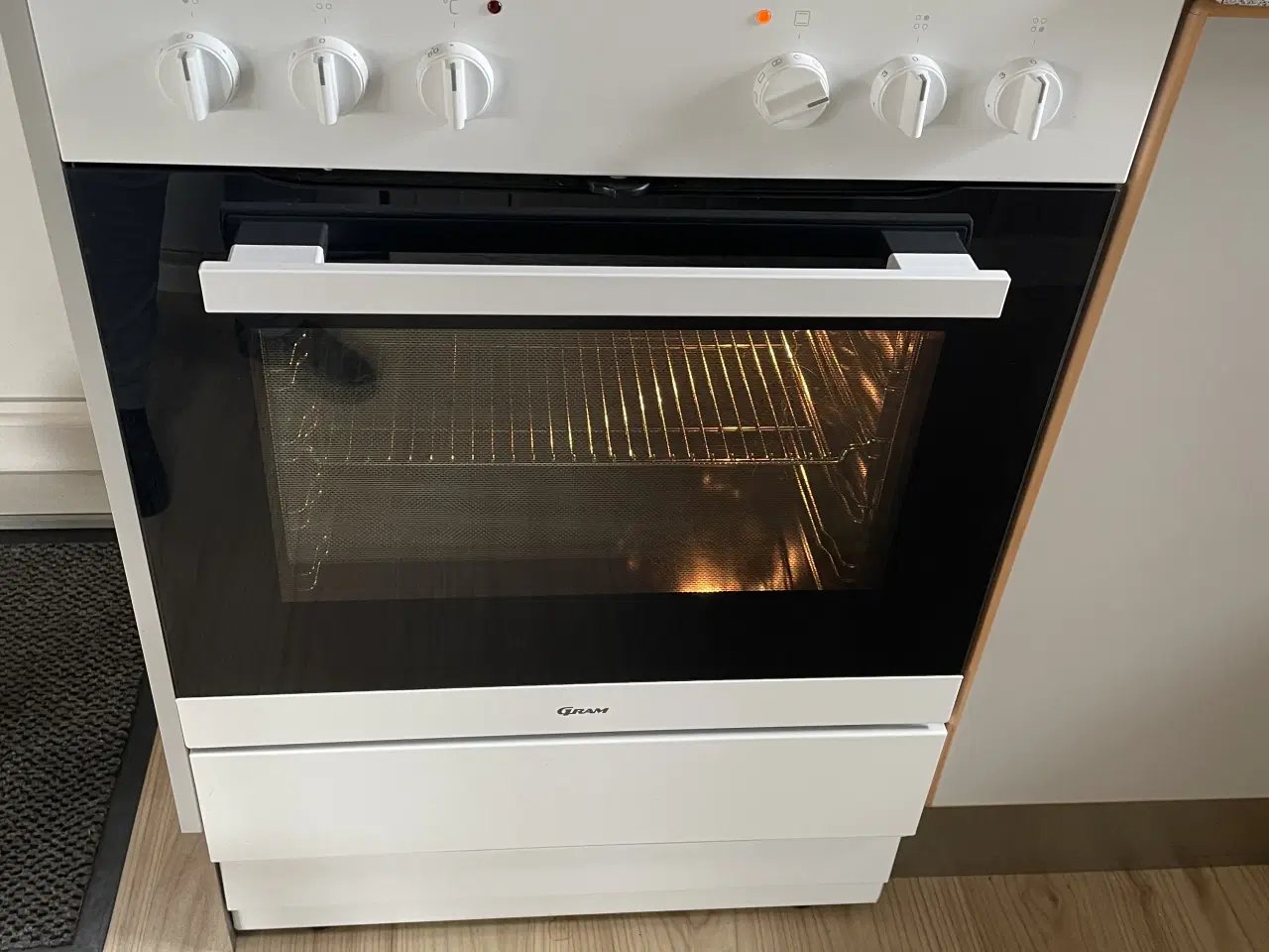 Billede 1 - Gram komfur CC56050 - glaskeramisk