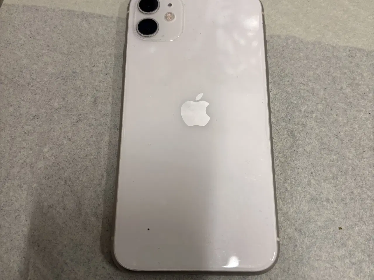 Billede 2 - iPhone 11 god stand 82% batteri 