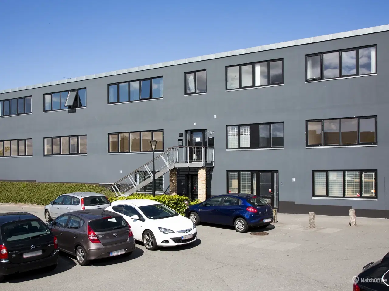 Billede 14 - Højloftet kontor med showroom, lounge eller let lager