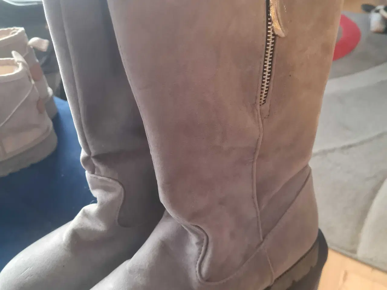 Billede 1 - Grå varme støvler str 38